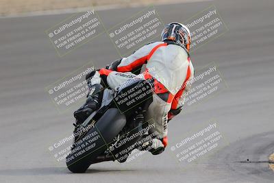 media/Dec-17-2022-SoCal Trackdays (Sat) [[224abd9271]]/Turn 10 Backside (120pm)/